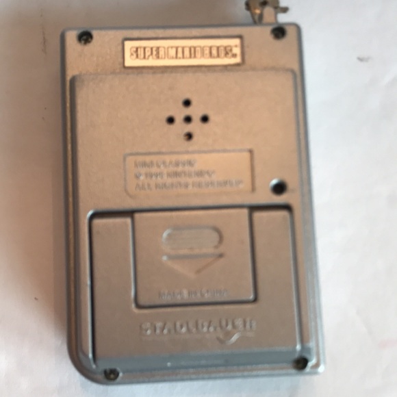 Nintendo Miniature Gameboy Keychain - Picture 3 of 5